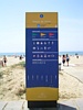 Un dels panels informatius situats a la platja de Gavà Mar